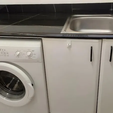 Spacious House With Private Pool Near בית נופש *